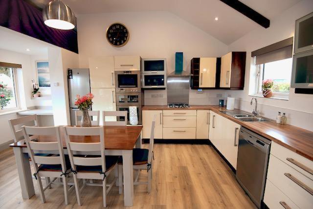 Meadowlane Lodge Cork Ngoại thất bức ảnh